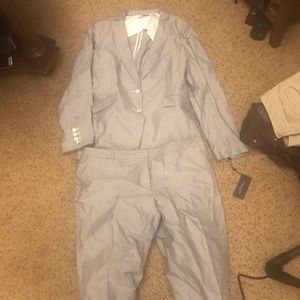 Tommy Hilfiger Women’s Suit